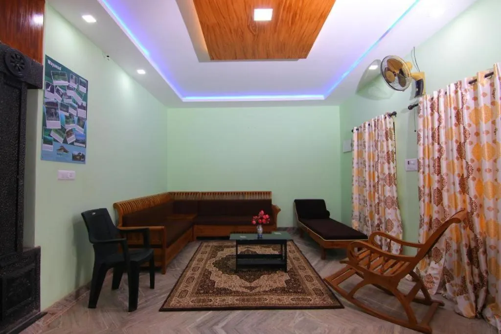 Golden Cypress Resort With Pool -Wayanad Padinjarathara