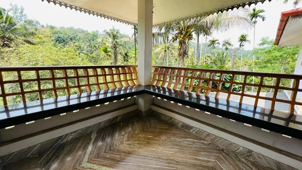 Golden Cypress Resort With Pool -Wayanad Padinjarathara