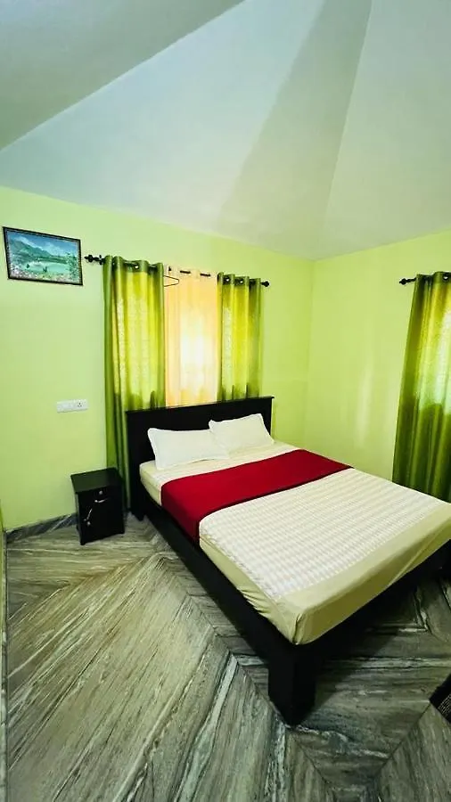 Golden Cypress Resort With Pool -Wayanad Padinjarathara 0*,