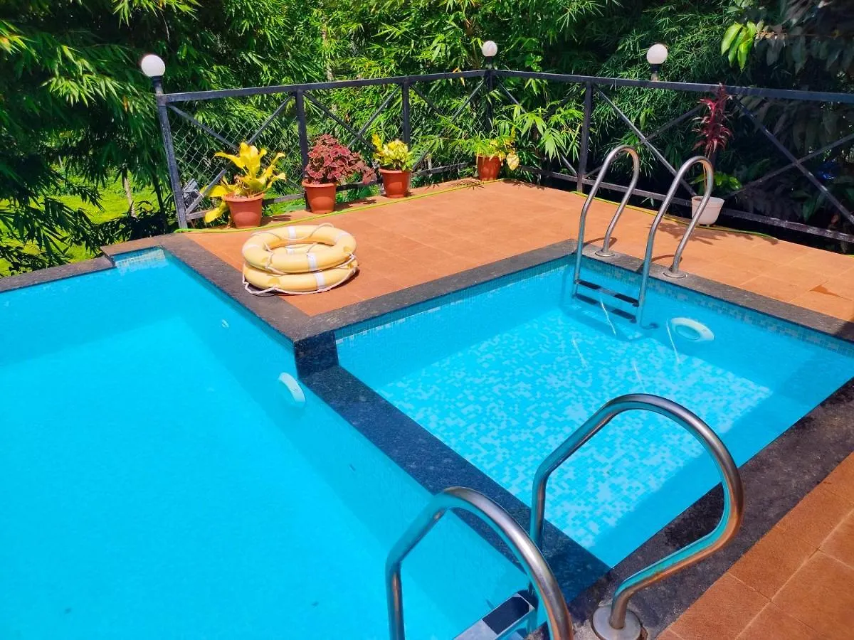 Homestay Golden Cypress Resort With Pool -Wayanad Padinjarathara